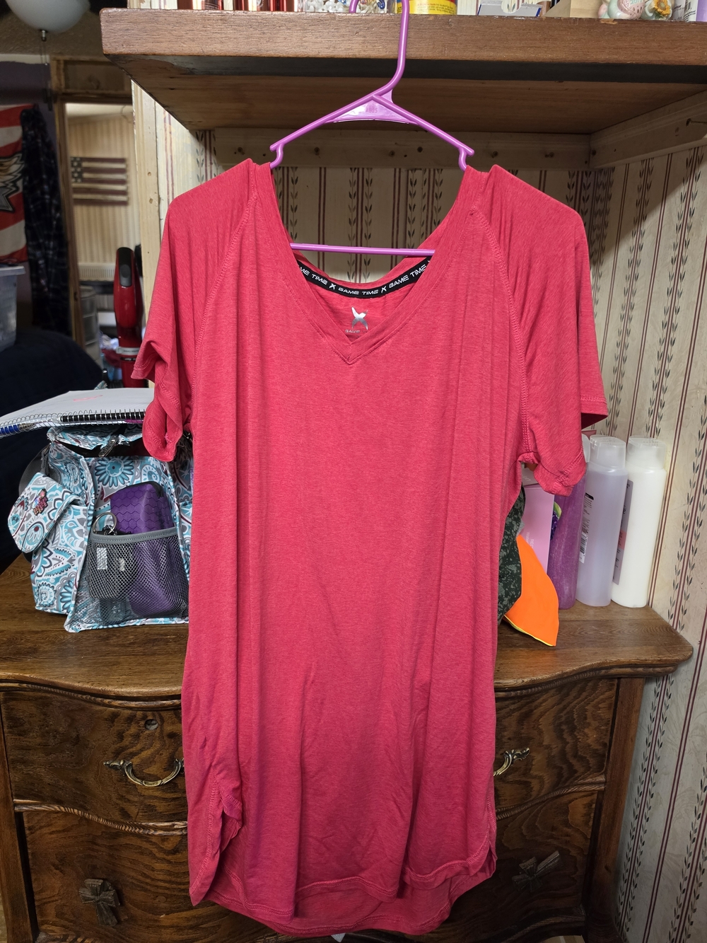 Game Time Women's Short-Sleeve V-Neck Tee in Bright Pink